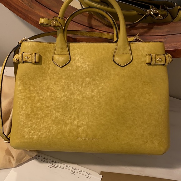 Burberry purse - Picture 4 of 7